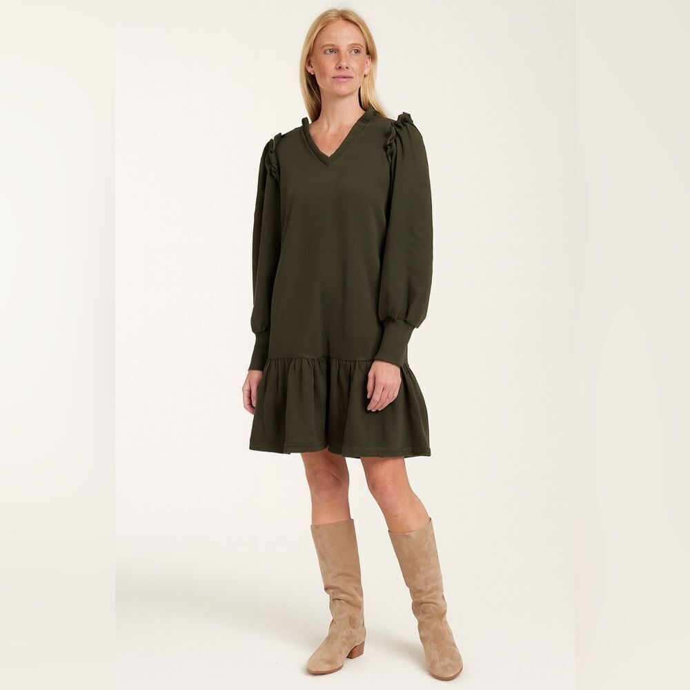 NWT✨Victoria Dunn Long Sleeve Olive Dress